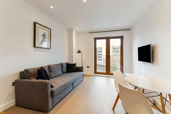 2 Bedroom Flat To Rent In Grosvenor Road, St.Albans, AL1