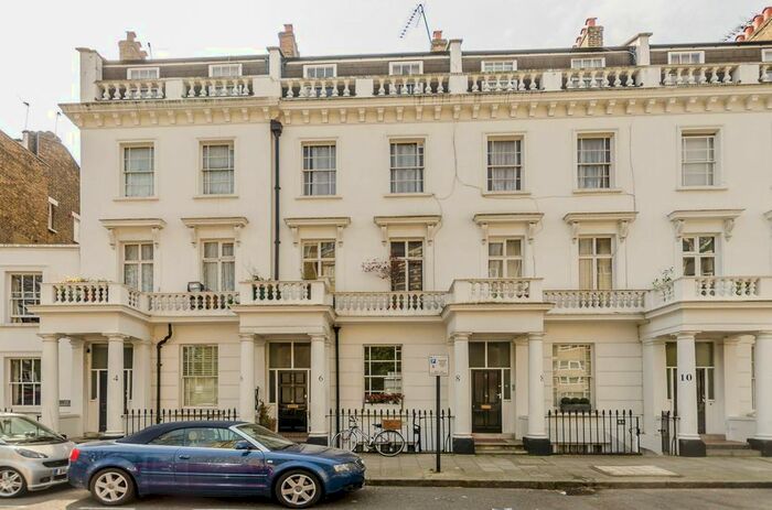 3 Bedroom Flat To Rent In Sutherland Row, Pimlico, London, SW1V