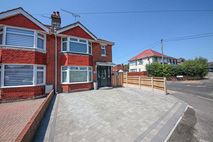 3 Bedroom Semi-Detached House For Sale In Spring Road, Sholing, SO19