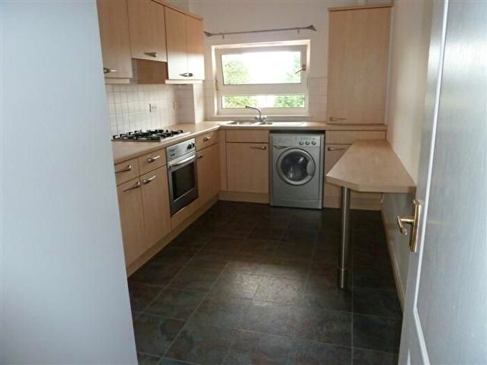 2 Bedroom Flat For Sale In Motherwell, North Lanarkshire, ML1