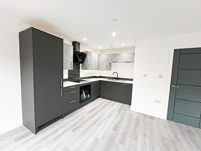 2 Bedroom Flat To Rent In George Street, Hull, HU1