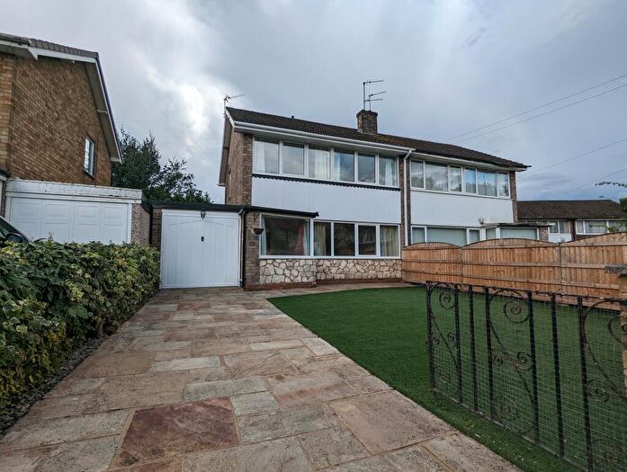 3 Bedroom Semi-Detached House To Rent In Marquis Gardens, Barnby Dun, Doncaster, DN3