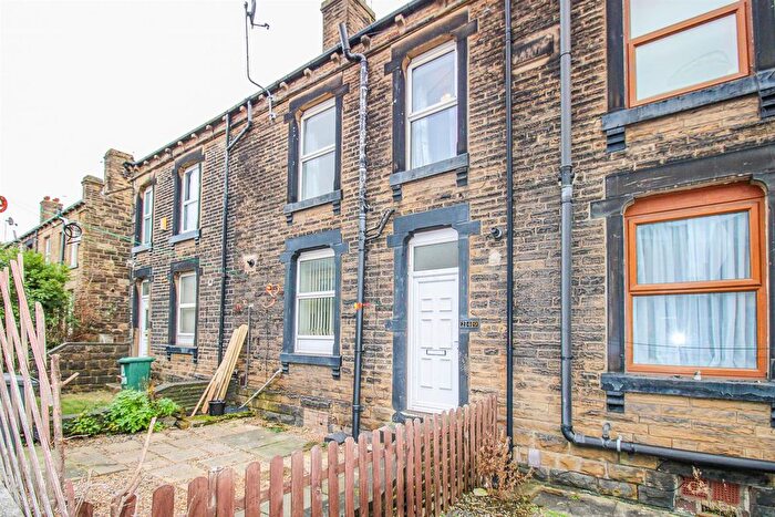 2 Bedroom Terraced House To Rent In Fountain Street, Morley, Leeds, LS27