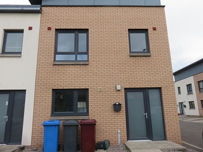 2 Bedroom End Terrace House To Rent In Bellfield Street, Dundee, DD1