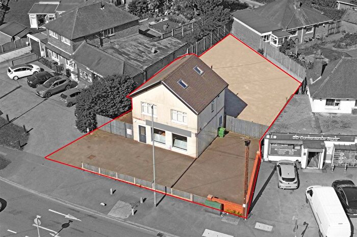 2 Bedroom Detached House For Sale In Sandon Road, Meir Heath, Stoke-On-Trent, ST3