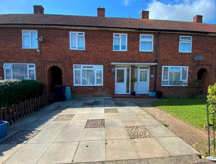 2 Bedroom Terraced House To Rent In Crossbow Road, Chigwell, Essex, IG7