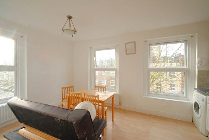 1 Bedroom Flat To Rent In Fonthill Road, Finsbury Park, N4