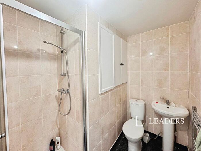 2 Bedroom Flat To Rent In High Street, Lowestoft, Suffolk, NR32