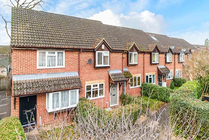 2 Bedroom Terraced House For Sale In Monks Crescent, Addlestone, KT15