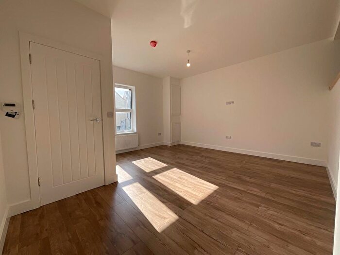2 Bedroom Flat To Rent In Bell Hill Road, St George, Bristol, BS5