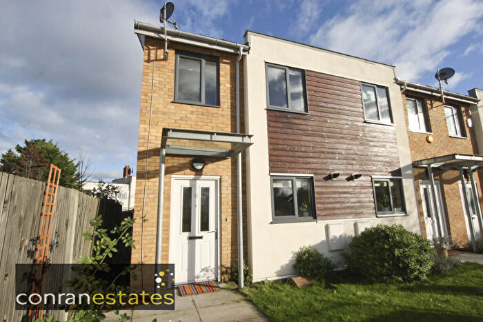 2 Bedroom Terraced House To Rent In Bramhope Lane, Charlton, SE7