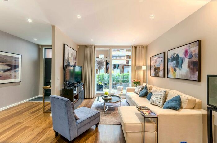 3 Bedroom Property To Rent In Palmerston Road, Acton, London, W3