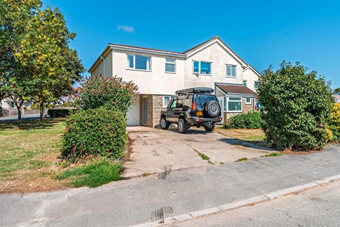 5 Bedroom Detached House For Sale In Substantial Detached Family Home, Ideally Situated For Access To Yatton's Mainline Railway Station, BS49