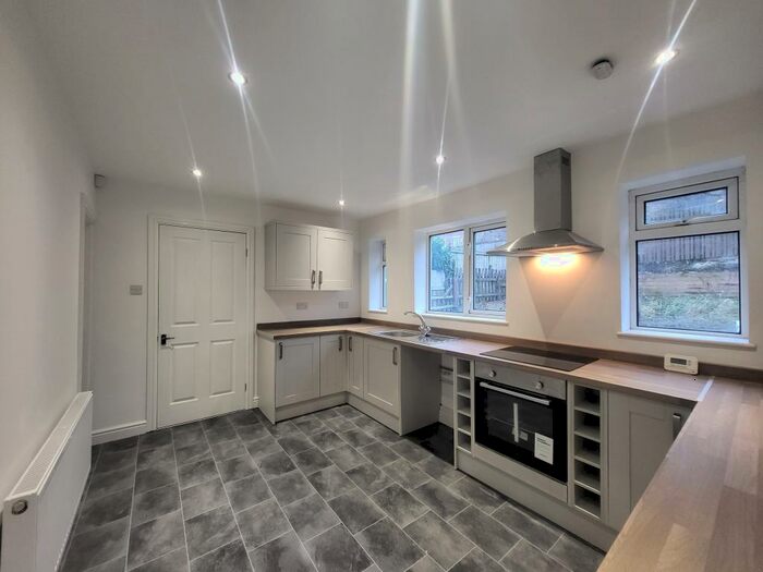 3 Bedroom Terraced House To Rent In Owlet Road, Shipley, BD18