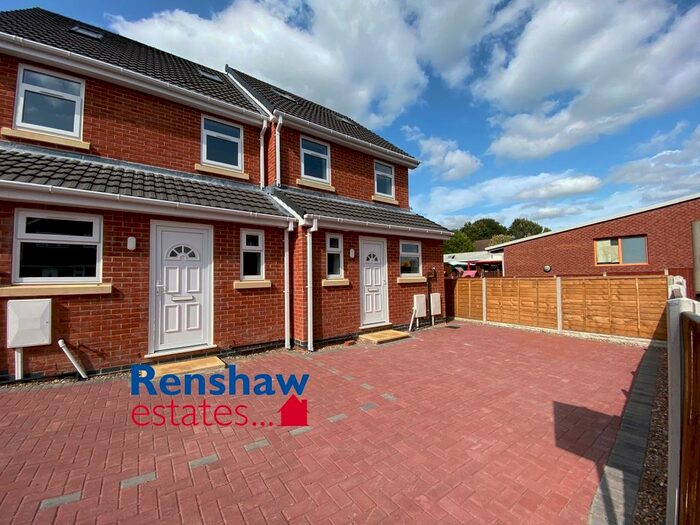 3 Bedroom Semi-Detached House To Rent In Dukes Place, Ilkeston, Derbyshire, DE7
