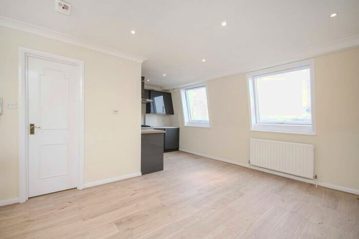 2 Bedroom Flat To Rent In Lanhill Road, Maida Vale, London, W9