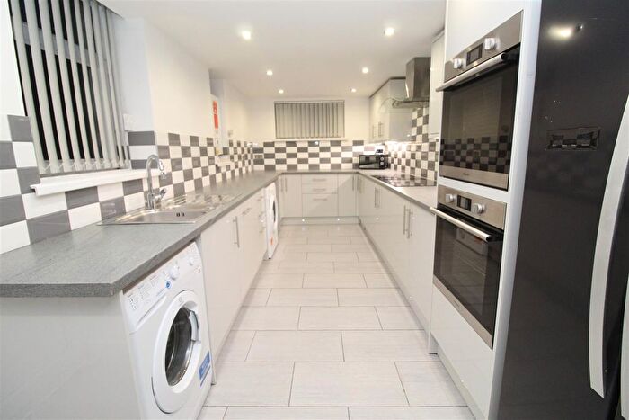 6 Bedroom Property To Rent In Kingsland Terrace, Pontypridd, CF37