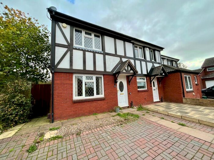 3 Bedroom House To Rent In Ladysmith Close, Christchurch, BH23