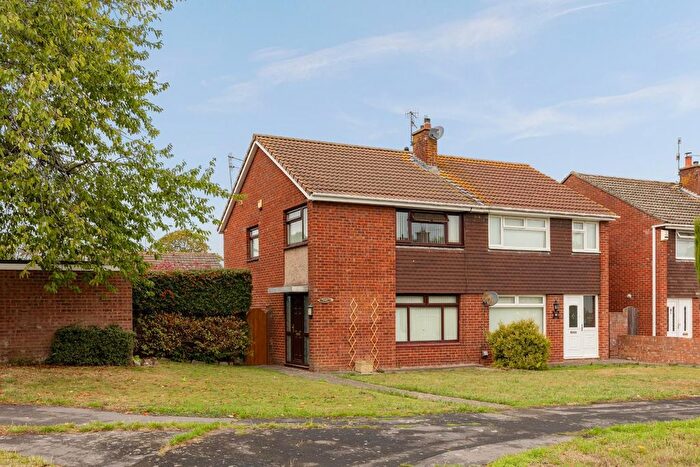3 Bedroom Semi-Detached House For Sale In Rowacres, Bristol, BS14
