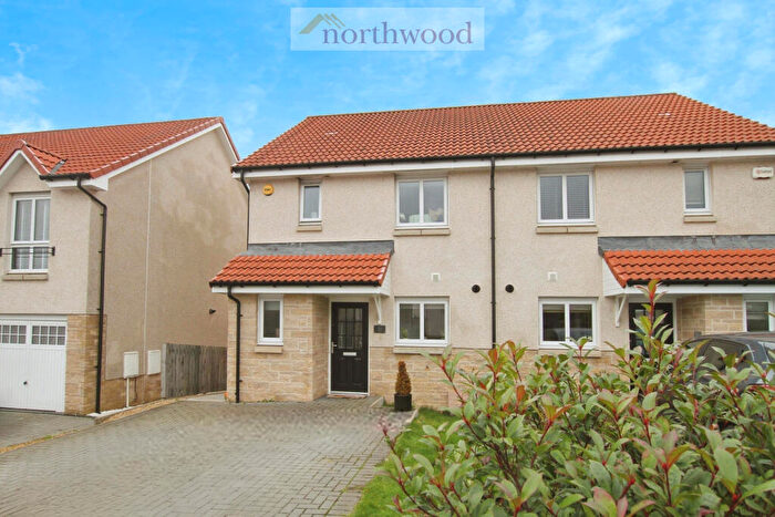 3 Bedroom Semi-Detached House For Sale In Grant Drive, Falkirk, FK2