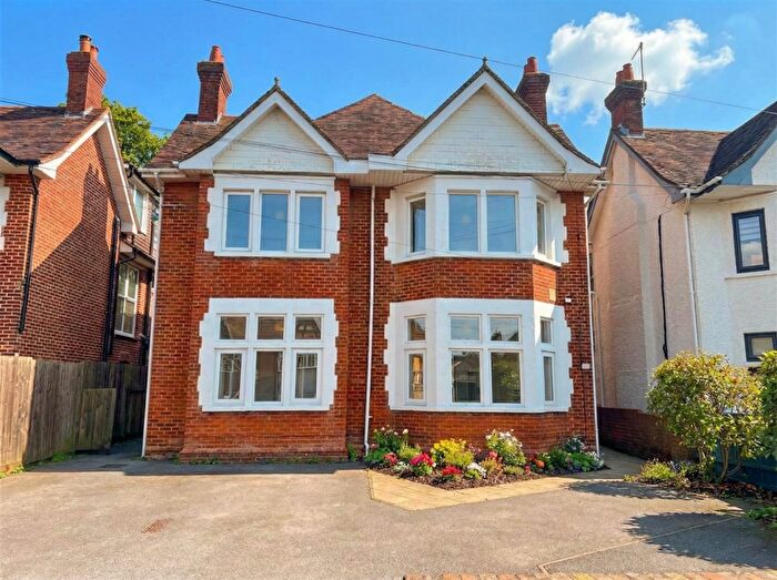 2 Bedroom Flat For Sale In Church Road, Ashley Cross, BH14