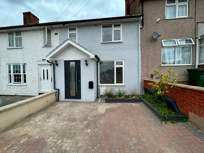 3 Bedroom Terraced House To Rent In Banstock Road, Edgware, Greater London, HA8