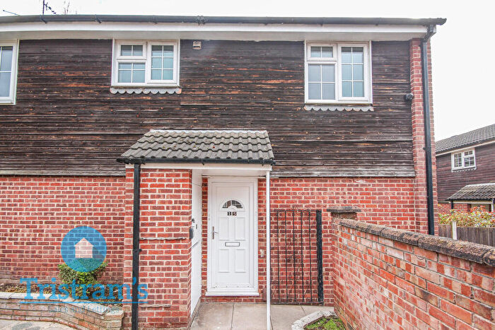 2 Bedroom Maisonette To Rent In Bluecoat Close, Nottingham, NG1