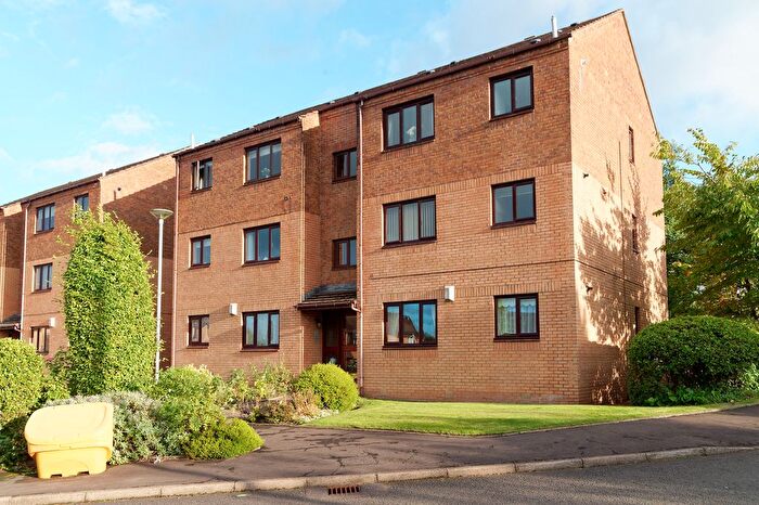 2 Bedroom Flat For Sale In Thornly Park Gardens, Paisley, PA2