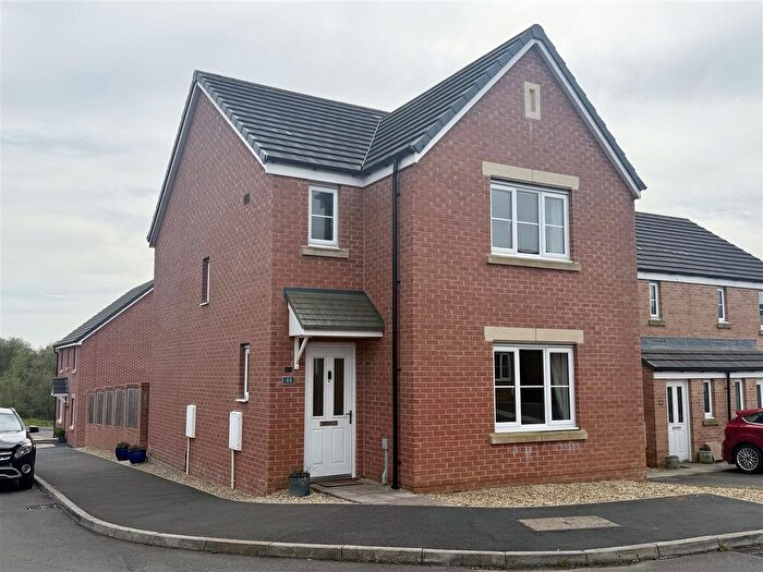 3 Bedroom Detached House For Sale In Heol Cae Pownd, Cefneithin, Llanelli, SA14