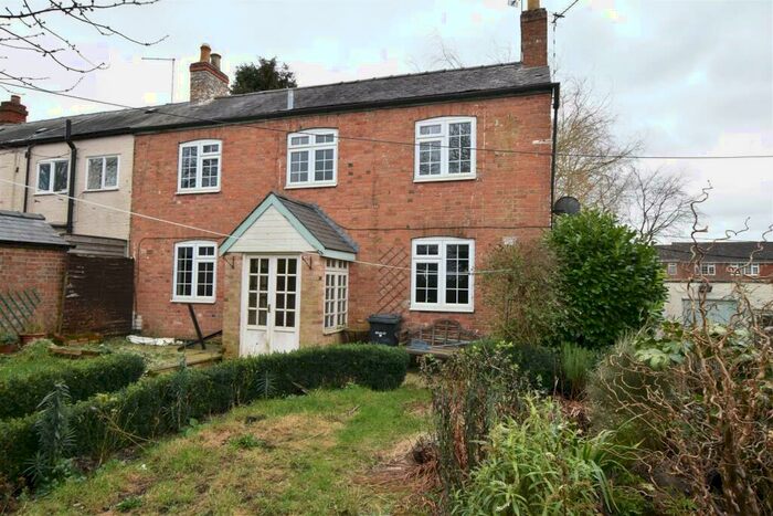 3 Bedroom Cottage For Sale In Main Street, Tugby, Leicester, LE7
