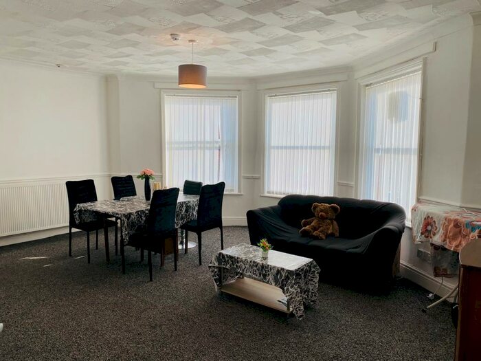 1 Bedroom Flat To Rent In Franklins Lodge, High Street, PE21