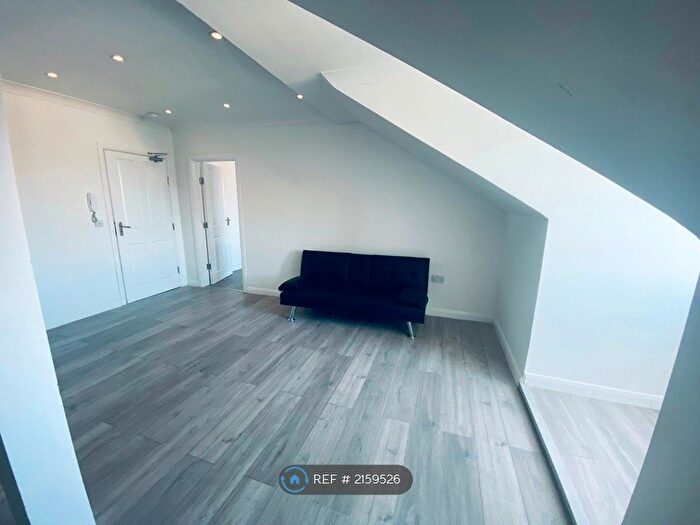 1 Bedroom Flat To Rent In Wellington Rd, Brighton, BN2