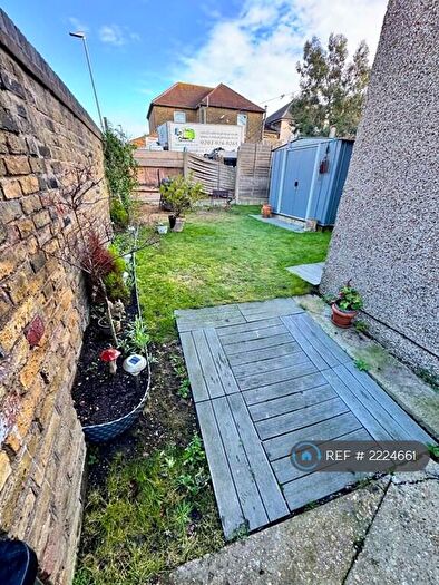 1 Bedroom Flat To Rent In Double Bedroom, Ilford, IG1
