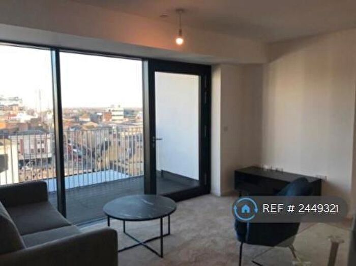 2 Bedroom Flat To Rent In Valentines House, Ilford, IG1