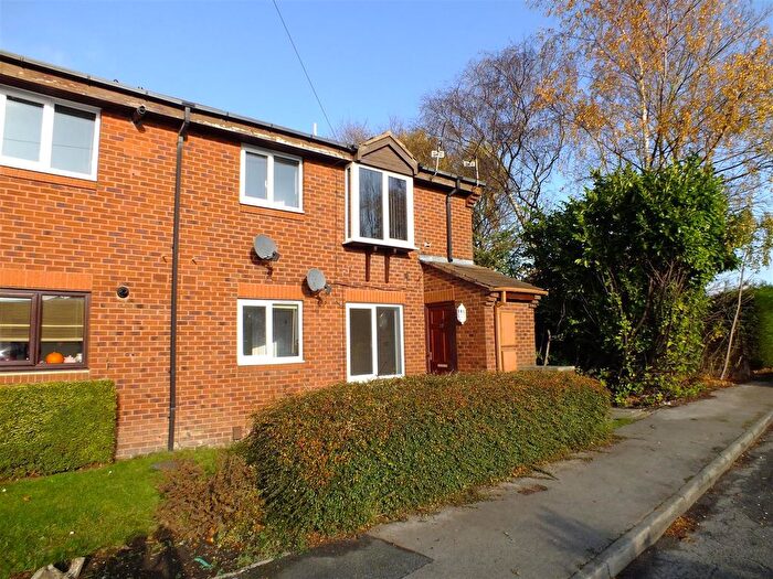 2 Bedroom Flat To Rent In Swallow Drive, Shadwell, Leeds, LS17