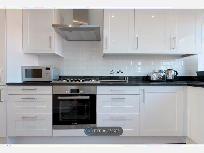 2 Bedroom Terraced House To Rent In Laburnum Road, Hayes, UB3