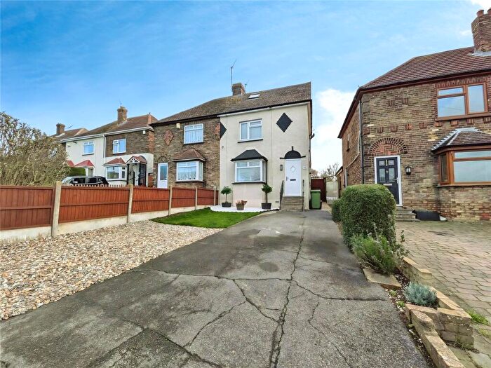 3 Bedroom Semi Detached House For Sale In Barton Hill Drive, Minster On Sea, Sheerness, Kent, ME12