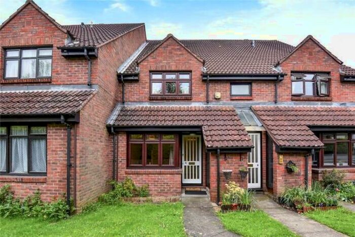 1 Bedroom Flat To Rent In Bennett Court, Gordon Road, Camberley, Surrey, GU15