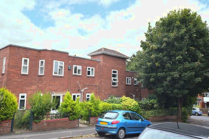 2 Bedroom Apartment To Rent In St Leonards, Exeter, Devon, EX2