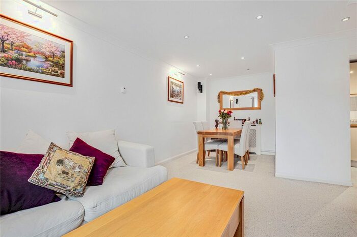 2 Bedroom Flat To Rent In Douglas Street, London, SW1P