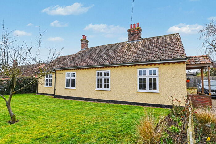3 Bedroom Detached Bungalow For Sale In Hacheston, Nr Framlingham, IP13