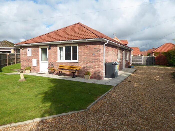 2 Bedroom Detached Bungalow To Rent In High Street, Horbling, Sleaford, NG34