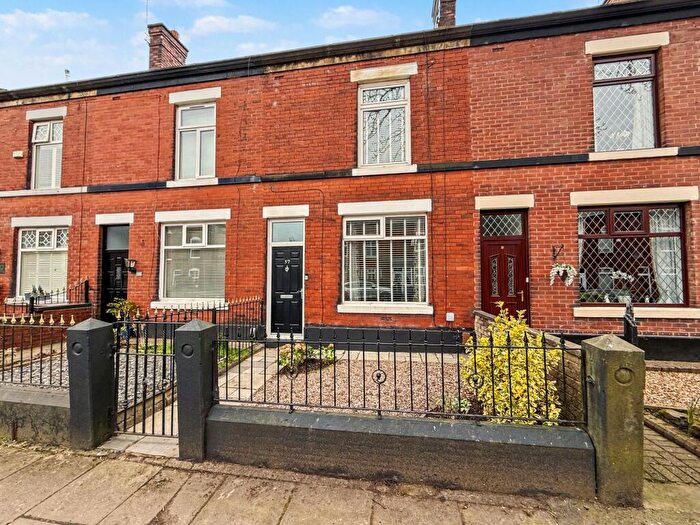 2 Bedroom Terraced House For Sale In Nipper Lane, Whitefield, M45