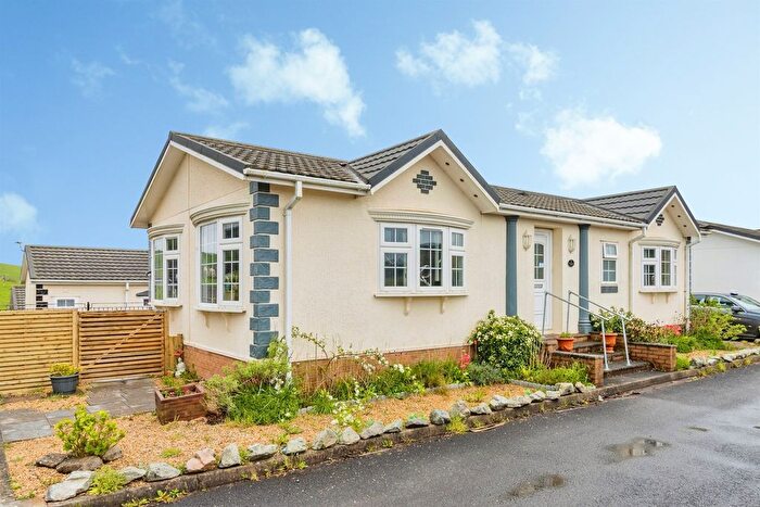 2 Bedroom Park Home For Sale In Totnes Road, Paignton, TQ4