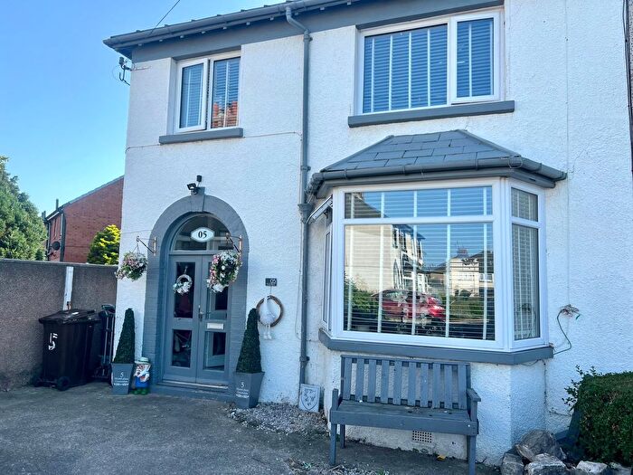3 Bedroom Semi-Detached House For Sale In Hywel Place, Llandudno, LL30
