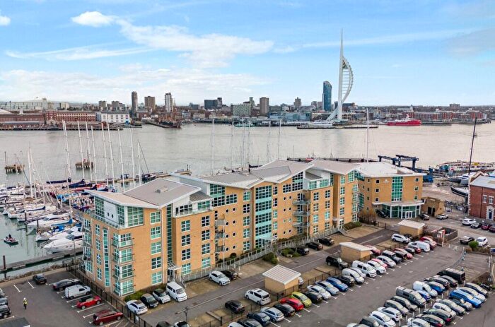 2 Bedroom Flat For Sale In Gosport Marina, Mumby Road, Gosport, Hampshire, PO12