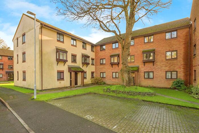 2 Bedroom Flat For Sale In St. Marys Court, Plymouth, PL7