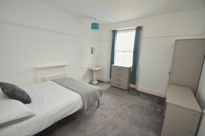 8 Bedroom Terraced House To Rent In Gyllyngvase Terrace, Falmouth, TR11