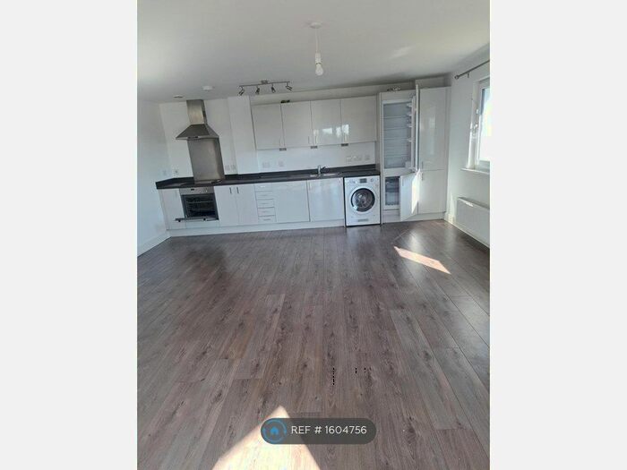 2 Bedroom Flat To Rent In Hawksbill Way, Peterborough, PE2