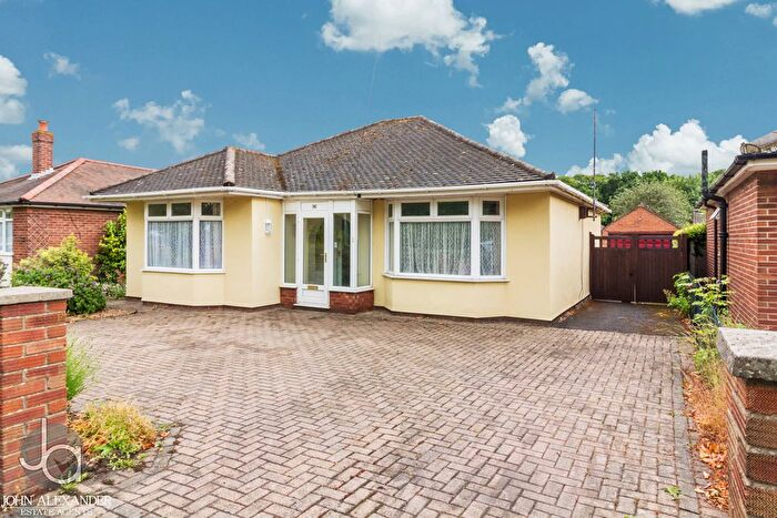 3 Bedroom Detached Bungalow To Rent In Turner Road, Colchester, CO4